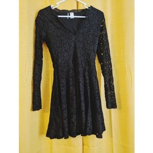 H&M black lace dress